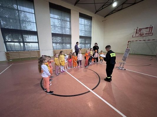 Grafika #9: Projekt "30 na 2" - wizyta Druhów z MDP OSP Wicko