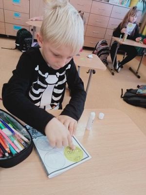 Grafika #23: Akademia Bezpiecznego Puchatka. Edycja I- kl. I