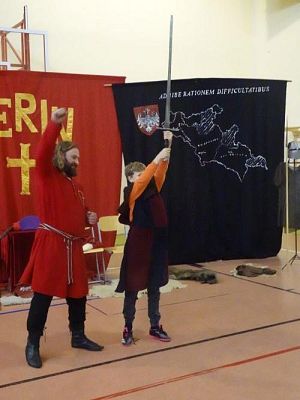 Grafika #24: "Rycerze i ich zwyczaje"- żywa lekcja historii