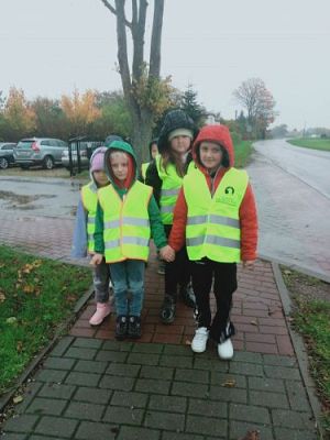 Grafika #5: Akademia Bezpiecznego Puchatka. Edycja II- kl. I