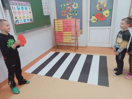 Grafika #15: Akademia Bezpiecznego Puchatka. Edycja II- kl. I