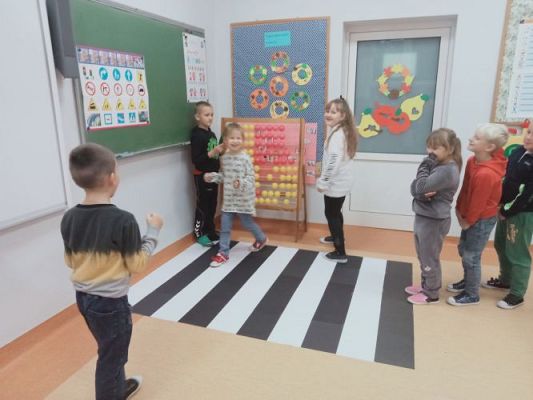 Grafika #21: Akademia Bezpiecznego Puchatka. Edycja II- kl. I