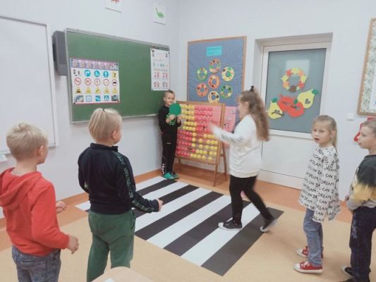 Grafika #28: Akademia Bezpiecznego Puchatka. Edycja II- kl. I