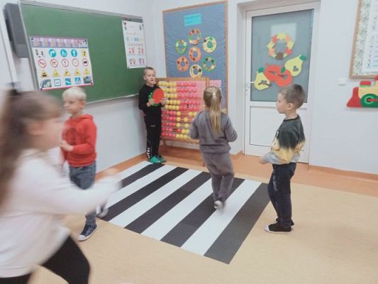 Grafika #30: Akademia Bezpiecznego Puchatka. Edycja II- kl. I