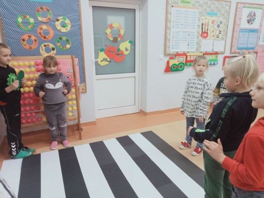 Grafika #32: Akademia Bezpiecznego Puchatka. Edycja II- kl. I