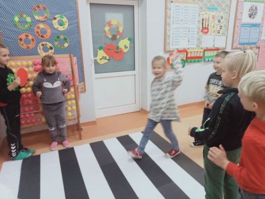 Grafika #33: Akademia Bezpiecznego Puchatka. Edycja II- kl. I