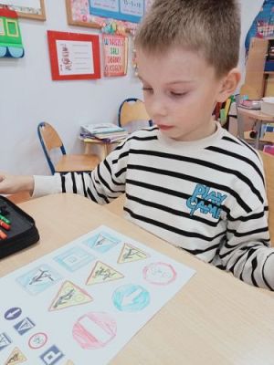 Grafika #57: Akademia Bezpiecznego Puchatka. Edycja II- kl. I