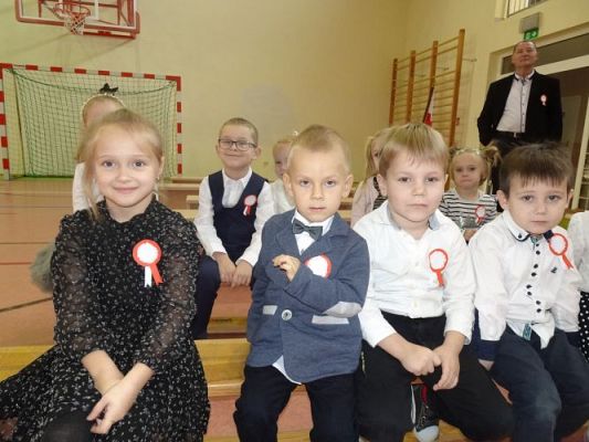 Grafika #0: 105 rocznica odzyskania przez Polskę niepodległości