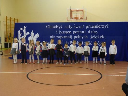 Grafika #21: 105 rocznica odzyskania przez Polskę niepodległości