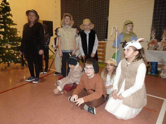 Grafika #31: Świąteczny kiermasz