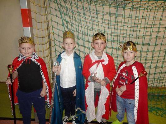 Grafika #38: Świąteczny kiermasz