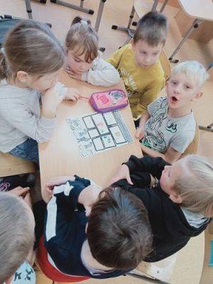 Grafika #9: Akademia Bezpiecznego Puchatka. Edycja III- kl. I