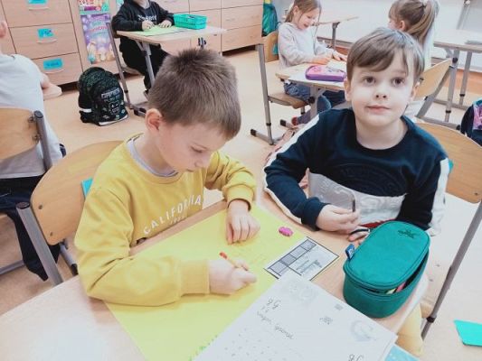 Grafika #18: Akademia Bezpiecznego Puchatka. Edycja III- kl. I