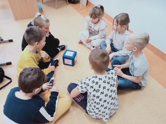 Grafika #37: Akademia Bezpiecznego Puchatka. Edycja III- kl. I