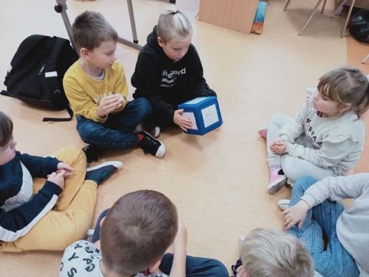 Grafika #39: Akademia Bezpiecznego Puchatka. Edycja III- kl. I