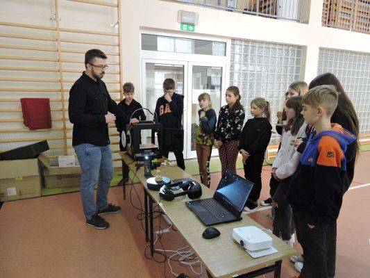 Grafika #9: Udział klas IV-VIII w warsztatach z zakresu doradztwa zawodowego.