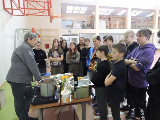 Grafika #26: Udział klas IV-VIII w warsztatach z zakresu doradztwa zawodowego.