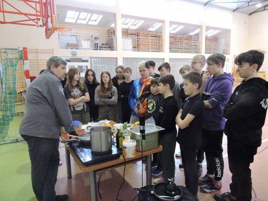 Grafika #27: Udział klas IV-VIII w warsztatach z zakresu doradztwa zawodowego.