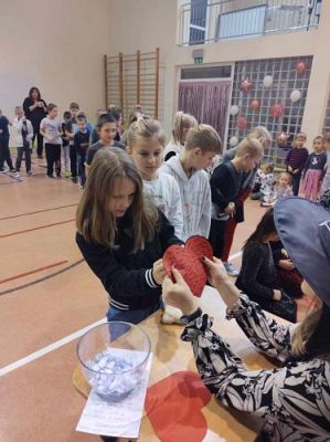 Grafika #8: Wróżby Andrzejkowe kl. O-III