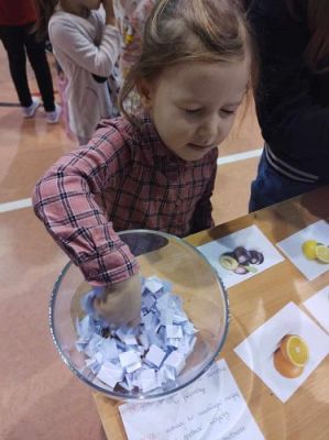 Grafika #10: Wróżby Andrzejkowe kl. O-III