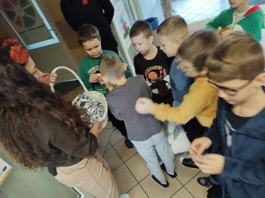 Grafika #7: Dzień Pluszowego Misia