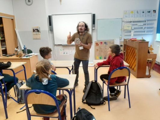 Grafika #32: Warsztaty przyrodnicze w SP Szczenurze