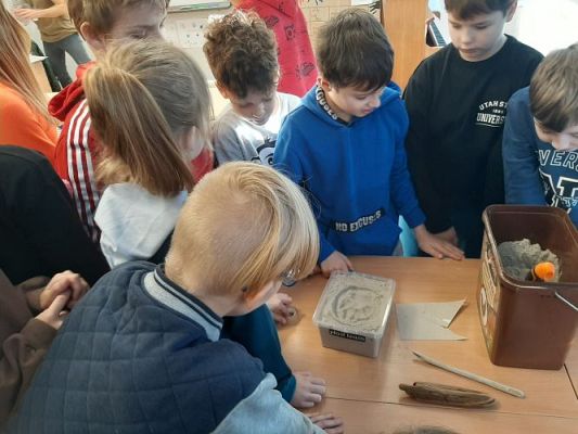 Grafika #35: Warsztaty przyrodnicze w SP Szczenurze