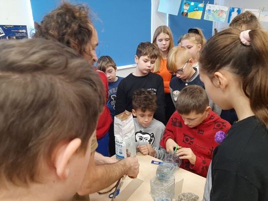 Grafika #38: Warsztaty przyrodnicze w SP Szczenurze