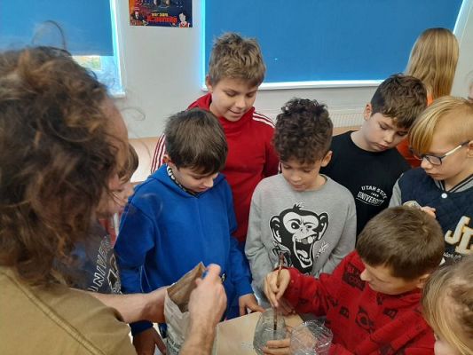 Grafika #43: Warsztaty przyrodnicze w SP Szczenurze