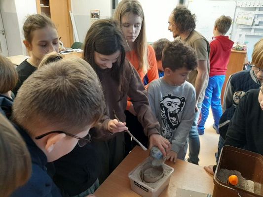 Grafika #46: Warsztaty przyrodnicze w SP Szczenurze