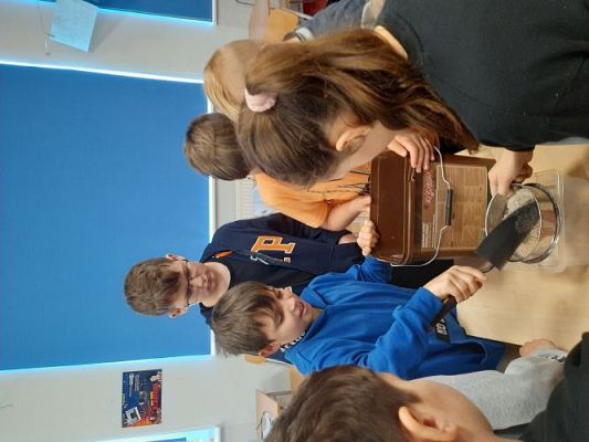 Grafika #57: Warsztaty przyrodnicze w SP Szczenurze