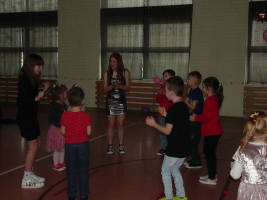 Grafika #16: Zabawa andrzejkowa