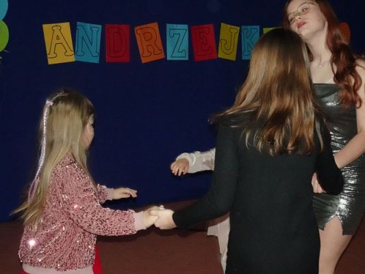 Grafika #19: Zabawa andrzejkowa