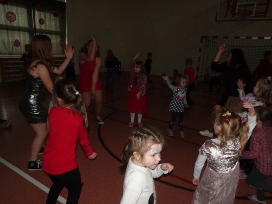 Grafika #56: Zabawa andrzejkowa