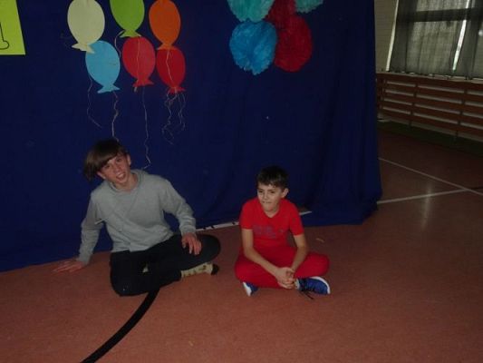 Grafika #77: Zabawa andrzejkowa