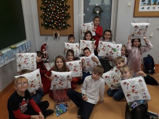 Grafika #3: Świąteczne spotkanie klasa 3