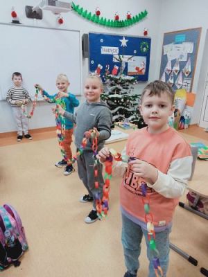 Grafika #0: Świątecznie u pierwszoklasistów