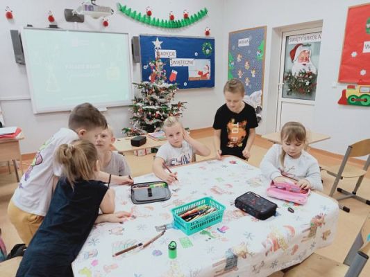 Grafika #11: Świątecznie u pierwszoklasistów
