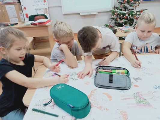 Grafika #14: Świątecznie u pierwszoklasistów