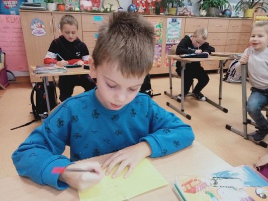 Grafika #25: Świątecznie u pierwszoklasistów