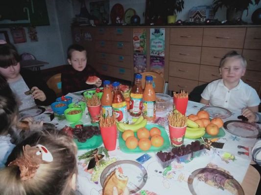 Grafika #46: Świątecznie u pierwszoklasistów