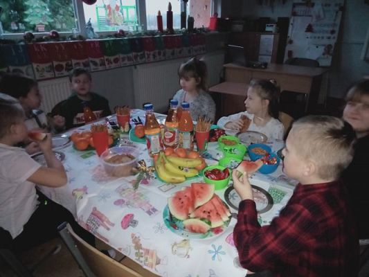 Grafika #49: Świątecznie u pierwszoklasistów