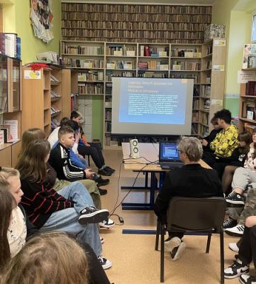 Grafika #7: Zajęcia biblioteczno-edukacyjne dla klasy 6 i 7 w bibliotece szkolnej w Wicku