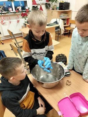 Grafika #48: Czar Bożego Narodzenia w kl. 2