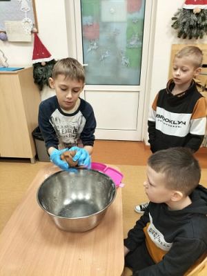 Grafika #50: Czar Bożego Narodzenia w kl. 2