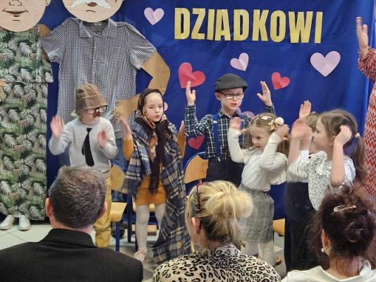 Grafika #20: Dzień Babci i Dziadka u najmłodszych