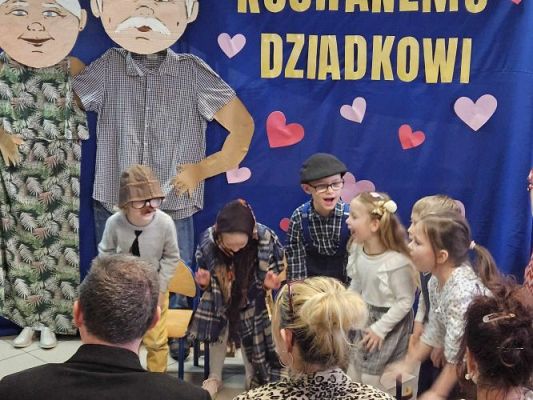 Grafika #25: Dzień Babci i Dziadka u najmłodszych