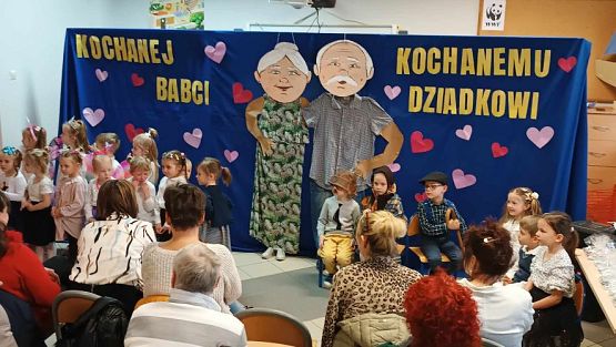 Grafika #27: Dzień Babci i Dziadka u najmłodszych