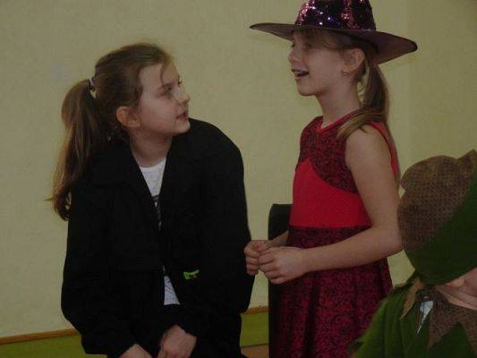 Grafika #7: Szkolny bal karnawałowy