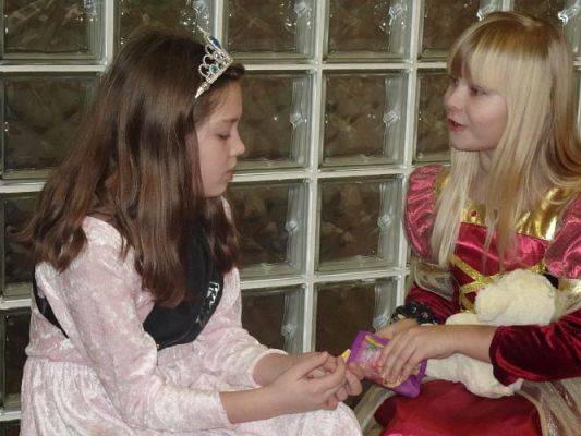 Grafika #11: Szkolny bal karnawałowy